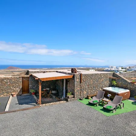 4 Nobles Apartmán Tinajo