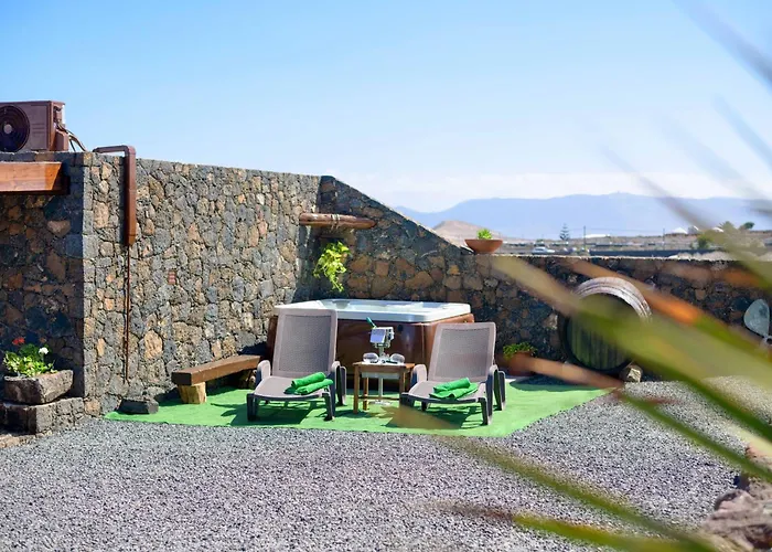 Los 4 Nobles Apartment Tinajo