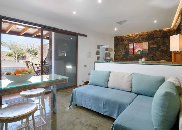 Los 4 Nobles Apartment Tinajo